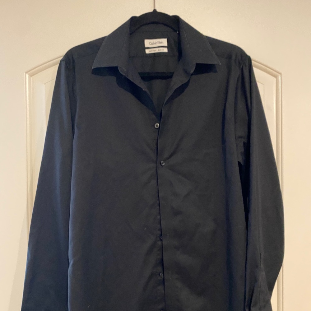 Black shirt man
